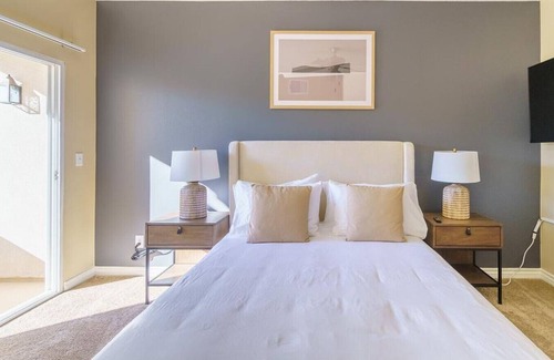 Rancho Cucamonga Apartment | Landing at Terraza Del Sol - 2 Bedrooms in Downtown Rancho Cucamonga