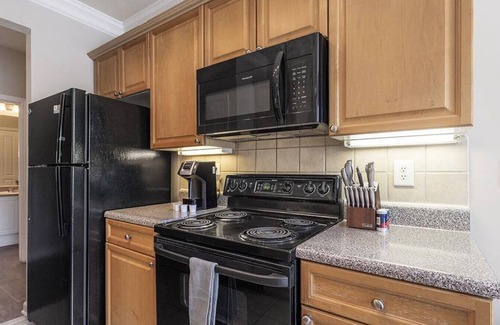 Duluth Apartment | Landing at The Berkeley - 1 Bedroom in Downtown Duluth
