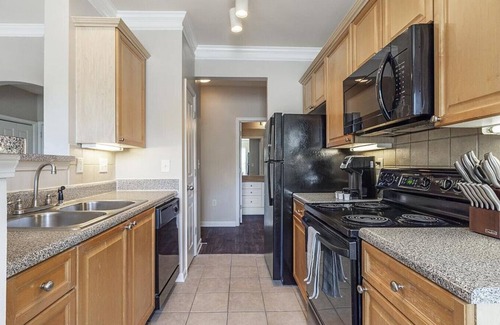 Duluth Apartment | Landing at The Berkeley - 1 Bedroom in Downtown Duluth