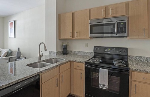 New Pathways Apartment | Landing at The Bristol on Union - 1 Bedroom in New Pathways