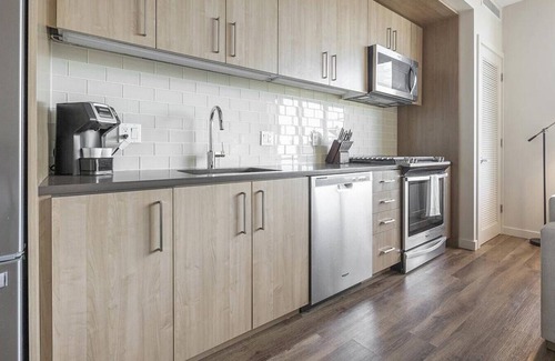 Uptown Apartment | Landing at The Carson - Studio in Northwest Portland
