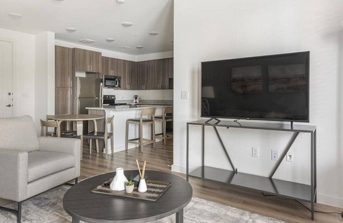 Garland Apartment | Landing at The Draper - 2 Bedrooms in Garland