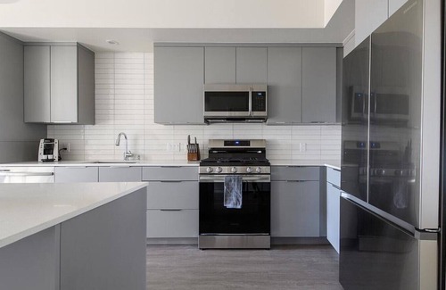Rhodes Ranch Apartment | Landing at The Ellison - 2 Bedrooms in Rhodes Ranch