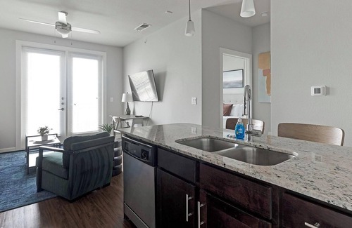 Buda Apartment | Landing at The Green at Plum Creek - 1 Bedroom .