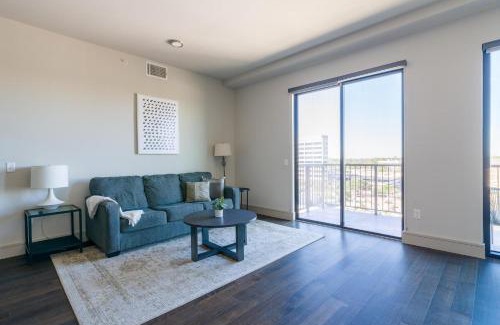 Houston Apartment | Landing at The Hayworth - Houston
