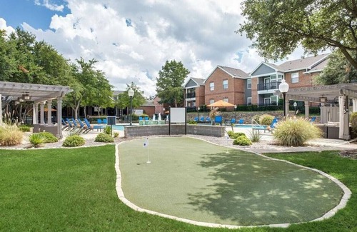 Fort Worth Apartment | Landing at The Heights of Cityview - 2 Bedrooms in Downtown Fort Worth