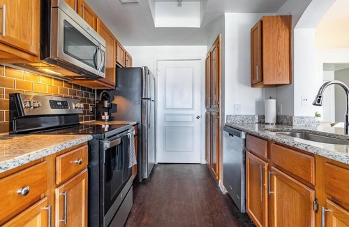Downtown Fort Worth Apartment | Landing at The Henderson - 1 Bedroom in Downtow.
