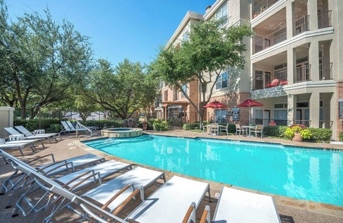 Downtown Fort Worth Apartment | Landing at The Henderson - 1 Bedroom in Downtow.