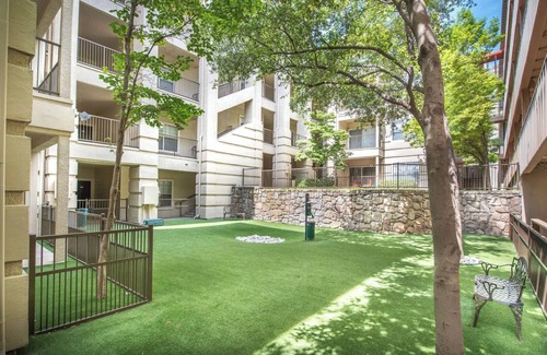 Downtown Fort Worth Apartment | Landing at The Henderson - 1 Bedroom in Downtow.