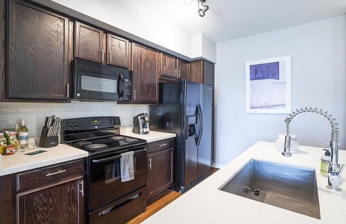 Atascocita Apartment | Landing at The Henry at Woodland Hills - 1 Bedroom in Atascocita