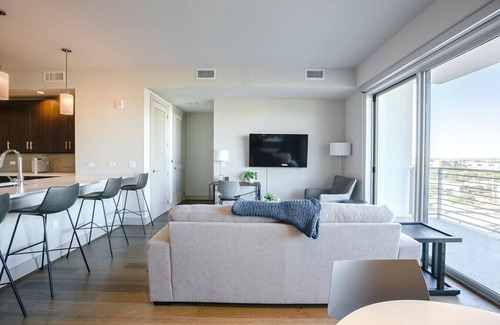 Uptown Apartment | Landing at The Katy - 2 Bedrooms in Victory Park
