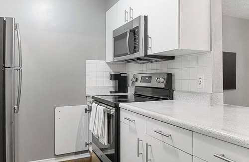 Downtown Dayton Apartment | Landing at The Landing - 1 Bedroom in East Dayton