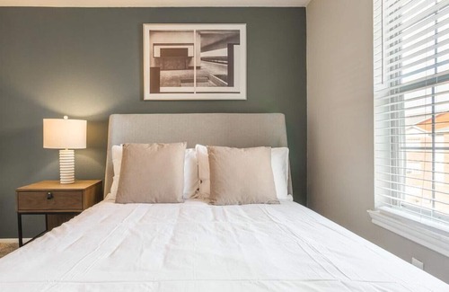 Edmond Apartment | Landing at The Parker Apartment Homes - 2 Bedrooms in Downtown Oklahoma City