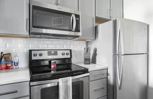 College Park Apartment | Landing at The Princeton at College Park - 1 Bedroom in College Park