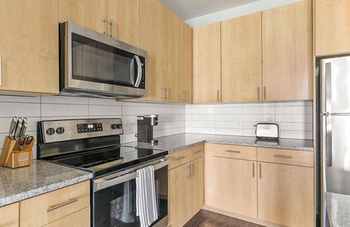 Houston Heights Apartment | Landing at The Standard in the Heights - 2 Bedrooms in Northside