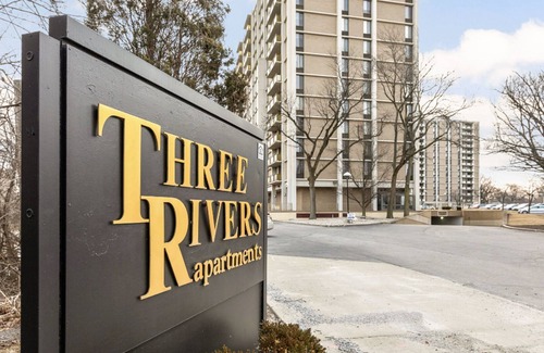 Fort Wayne Apartment | Landing at Three Rivers - 2 Bedrooms in Central.