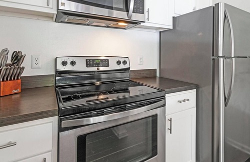 Sunbeam Apartment | Landing at Timberwalk at Mandarin - 1 Bedroom i.