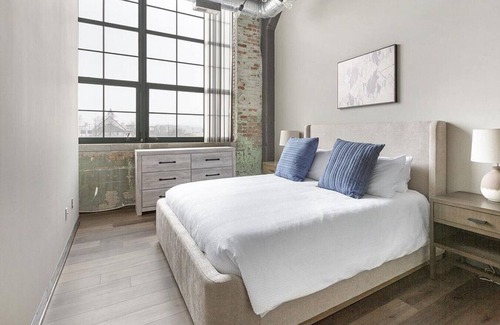 NoDo District Apartment | Landing at Tiptop - 2 Bedrooms in Jefferson Square