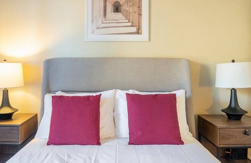 South Tulsa Apartment | Landing at Vantage on Yale - 1 Bedroom in Brookwood Ii