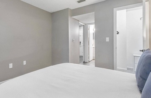 Plant City Apartment | Landing at Walden Lake - 2 Bedrooms in Downtown Plant City