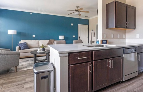 Summerville Apartment | Landing | Beautiful 1BD, Yoga Studio, Gym