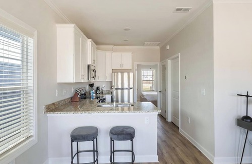 Huntsville Apartment | Landing | Beautiful 1BD, Gym, Clubhouse