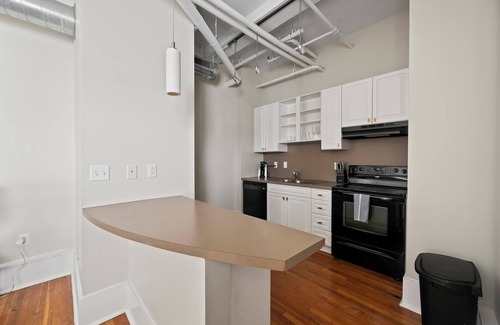 Downtown Nashville Apartment | Landing | Beautiful 1BD, Gym