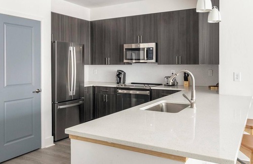 Crestline Heights Apartment | Landing | Beautiful 2BD, Pool, Gym