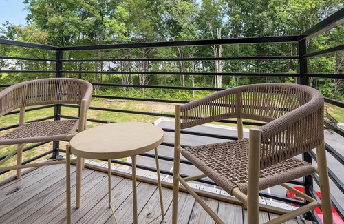Concord Apartment | Landing | Beautiful 2BD, Pool, Clubhouse