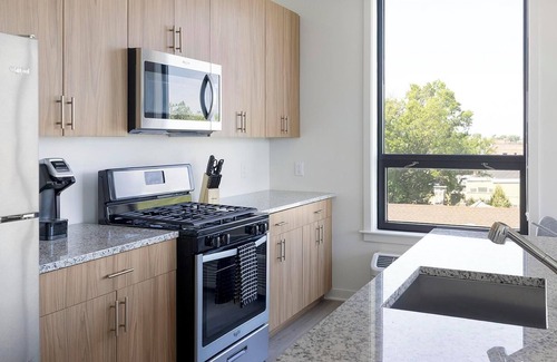 Carteret Apartment | Landing | Beautiful 2BD, Gym, Rooftop Lounge