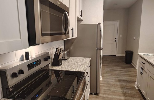 Newberry Apartment | Landing | Beautiful 2BD, Pool, Gym