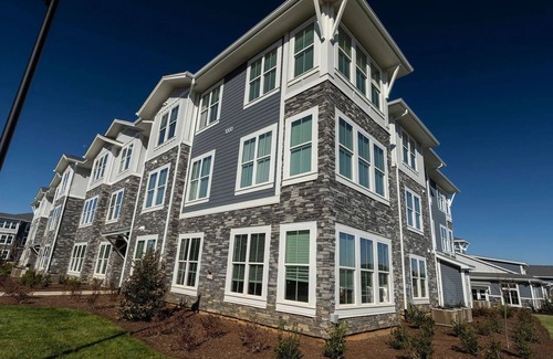 Murfreesboro Apartment | Landing | Beautiful 2BD, Clubhouse, Gym