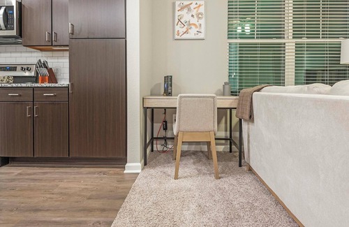 Chesterfield Apartment | Landing | Chic 1BD, Courtyard, Clubhouse