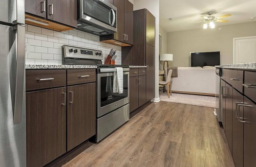 Chesterfield Apartment | Landing | Chic 1BD, Courtyard, Clubhouse