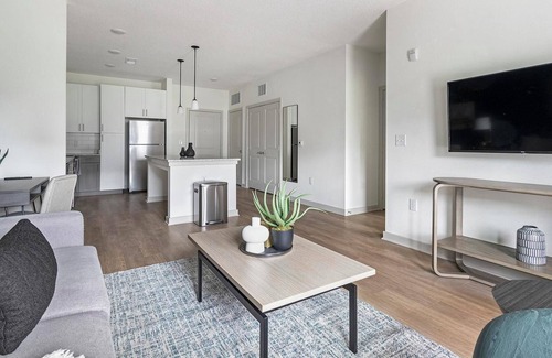 Jacksonville Apartment | Landing | Chic 1BD, Gym, Clubhouse