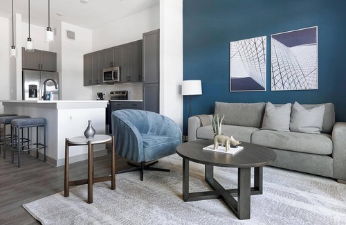 MLK Apartment | Landing | Chic 1BD, Gym, Courtyard