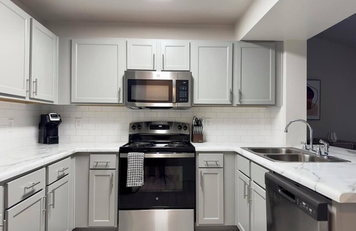 Belton Apartment | Landing | Chic 1BD, Pool, Clubhouse