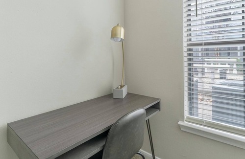 Briarforest Apartment | Landing | Chic 1BD, Pool, Gym