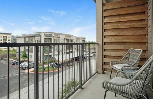 Austin Apartment | Landing | Chic 1BD, Pool, Gym