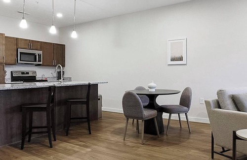 Cartersburg Apartment | Landing | Chic 2BD, Clubhouse, Gym