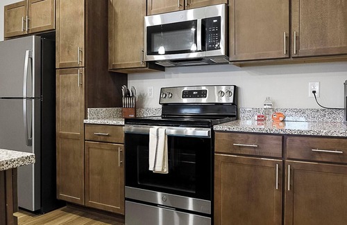 Cartersburg Apartment | Landing | Chic 2BD, Clubhouse, Gym