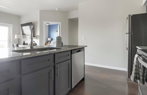 San Antonio Apartment | Landing | Chic 2BD, Gym, Pool