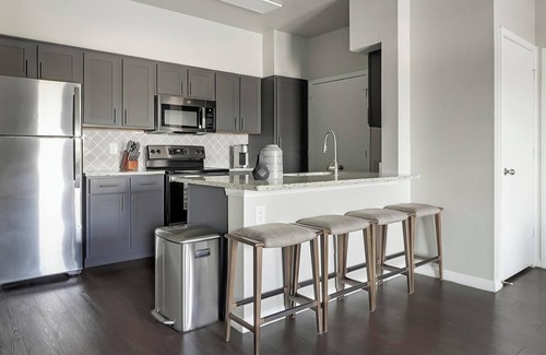 San Antonio Apartment | Landing | Chic 2BD, Gym, Pool