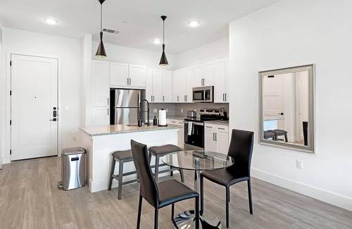 Denton Apartment | Landing | Chic 2BD, Gym