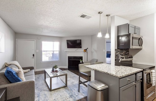 Grand Prairie Apartment | Landing Grand Prairie