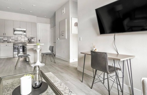 Round Rock Apartment | Landing | Incredible 1BD, Pool, Gym