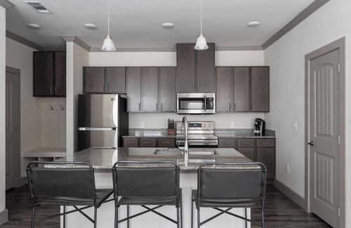 Manor Apartment | Landing | Incredible 1BD, Courtyard, Pool