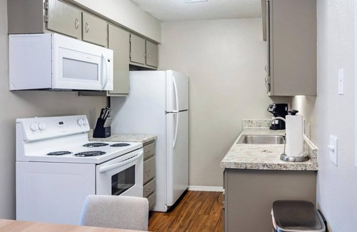 South Tulsa Apartment | Landing | Incredible 1BD, Gym, Clubhouse