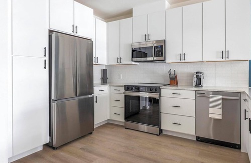 Civic Center Apartment | Landing | Incredible 1BD, Rooftop Lounge, Gym