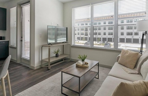 Northside Apartment | Landing | Incredible 1BD, Gym, Pool